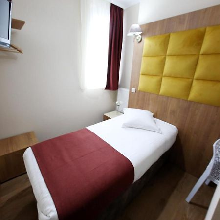 ซันโฮเต็ล Hotel Saint-Gilles ภายนอก รูปภาพ