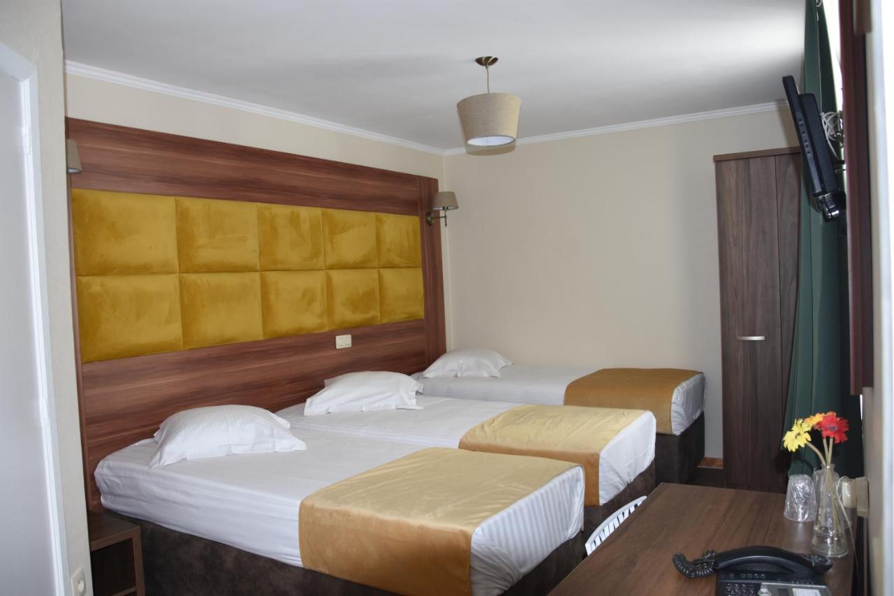 ซันโฮเต็ล Hotel Saint-Gilles ภายนอก รูปภาพ