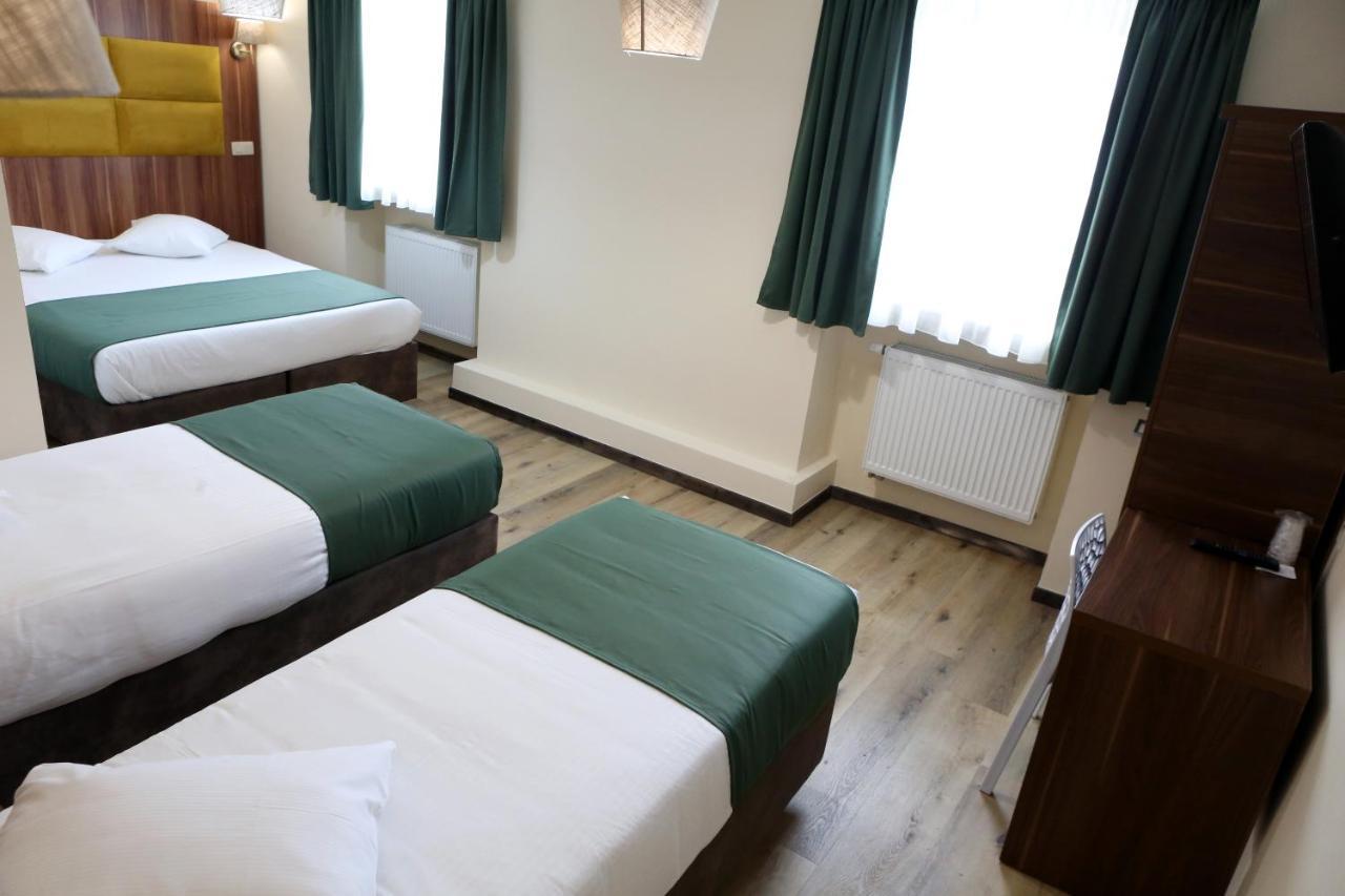 ซันโฮเต็ล Hotel Saint-Gilles ภายนอก รูปภาพ