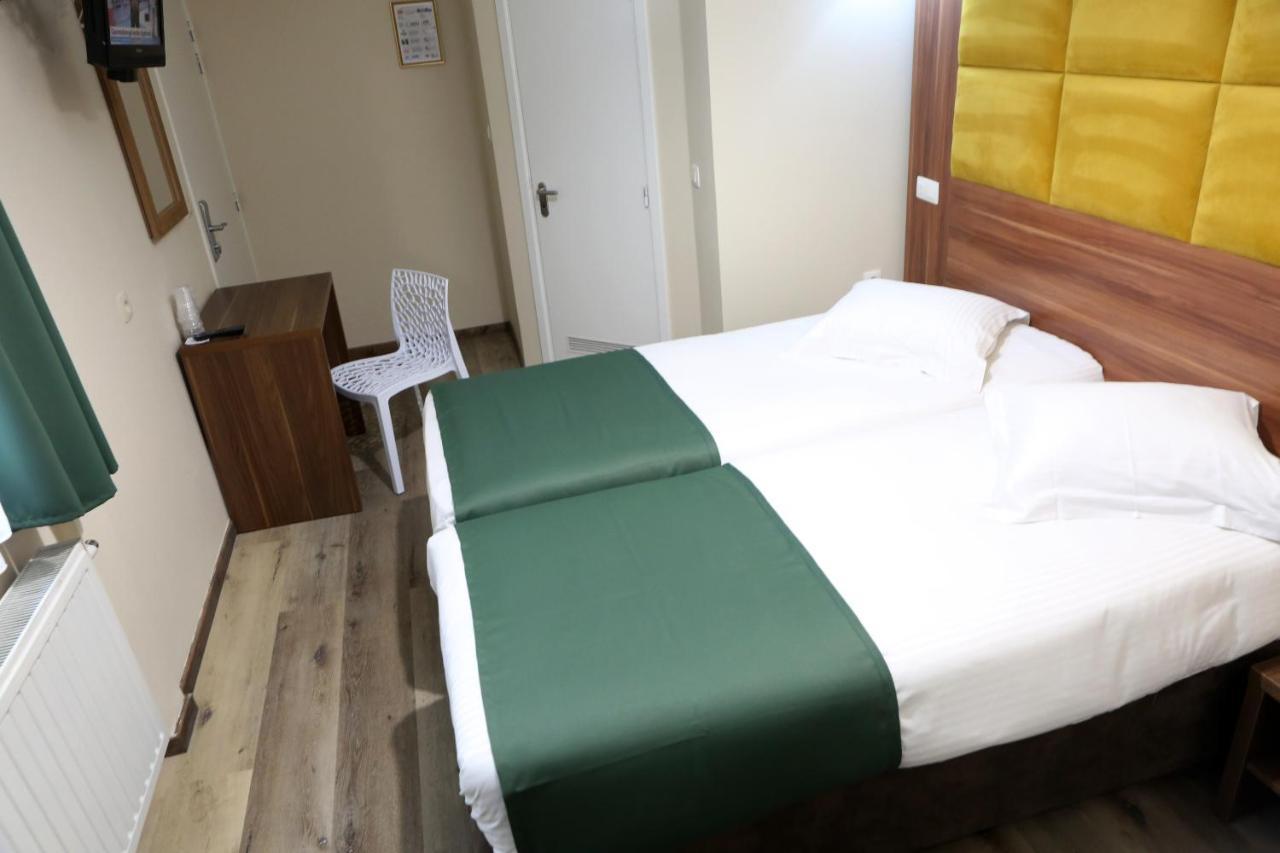 ซันโฮเต็ล Hotel Saint-Gilles ภายนอก รูปภาพ