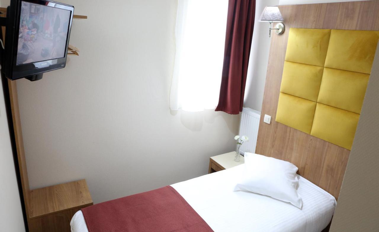 ซันโฮเต็ล Hotel Saint-Gilles ภายนอก รูปภาพ
