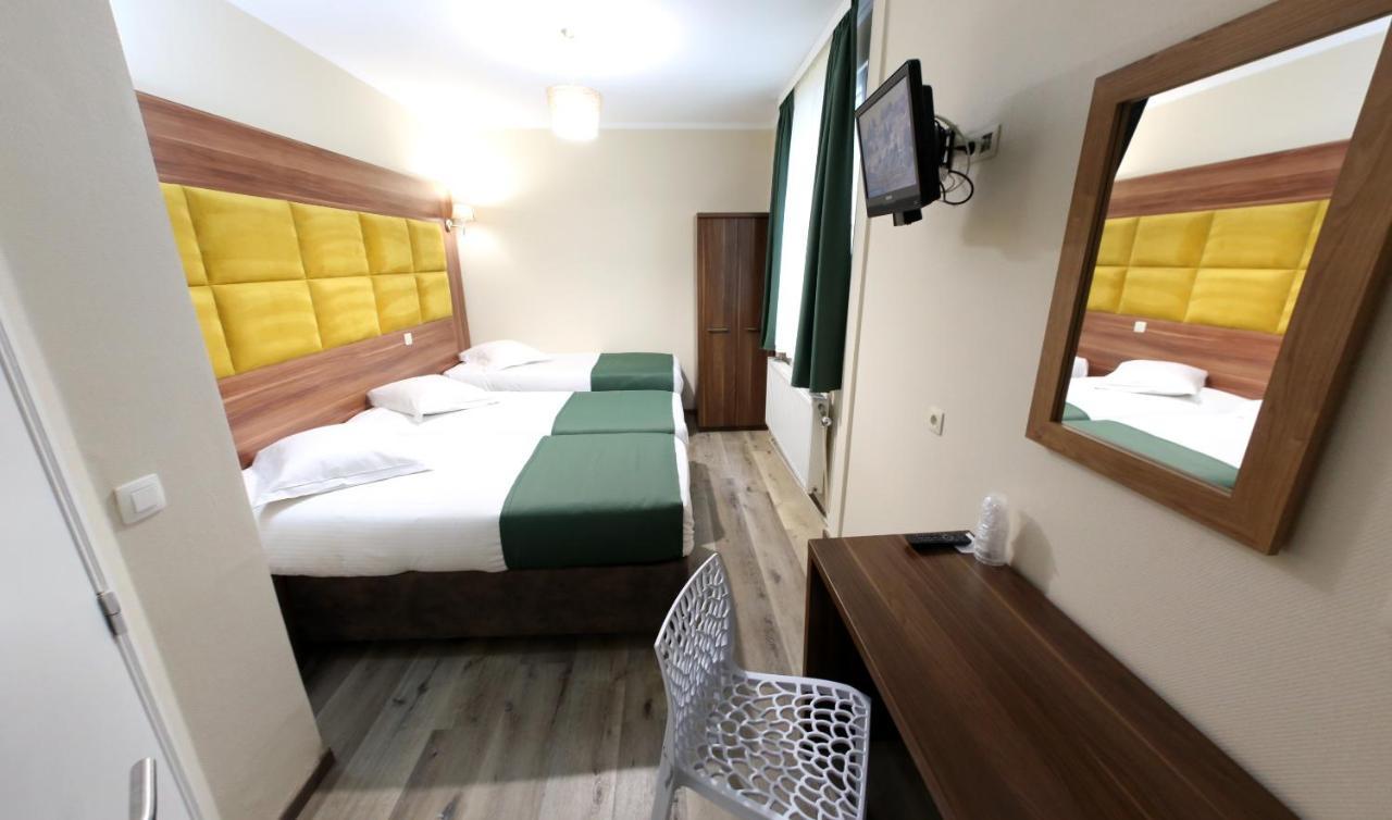 ซันโฮเต็ล Hotel Saint-Gilles ภายนอก รูปภาพ