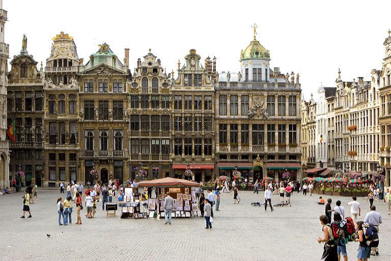 ซันโฮเต็ล Hotel Saint-Gilles ภายนอก รูปภาพ